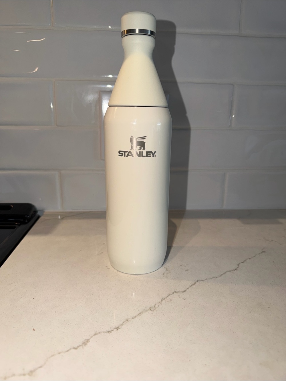 Stanley White/Cream Stainless Insulated Water Bottle